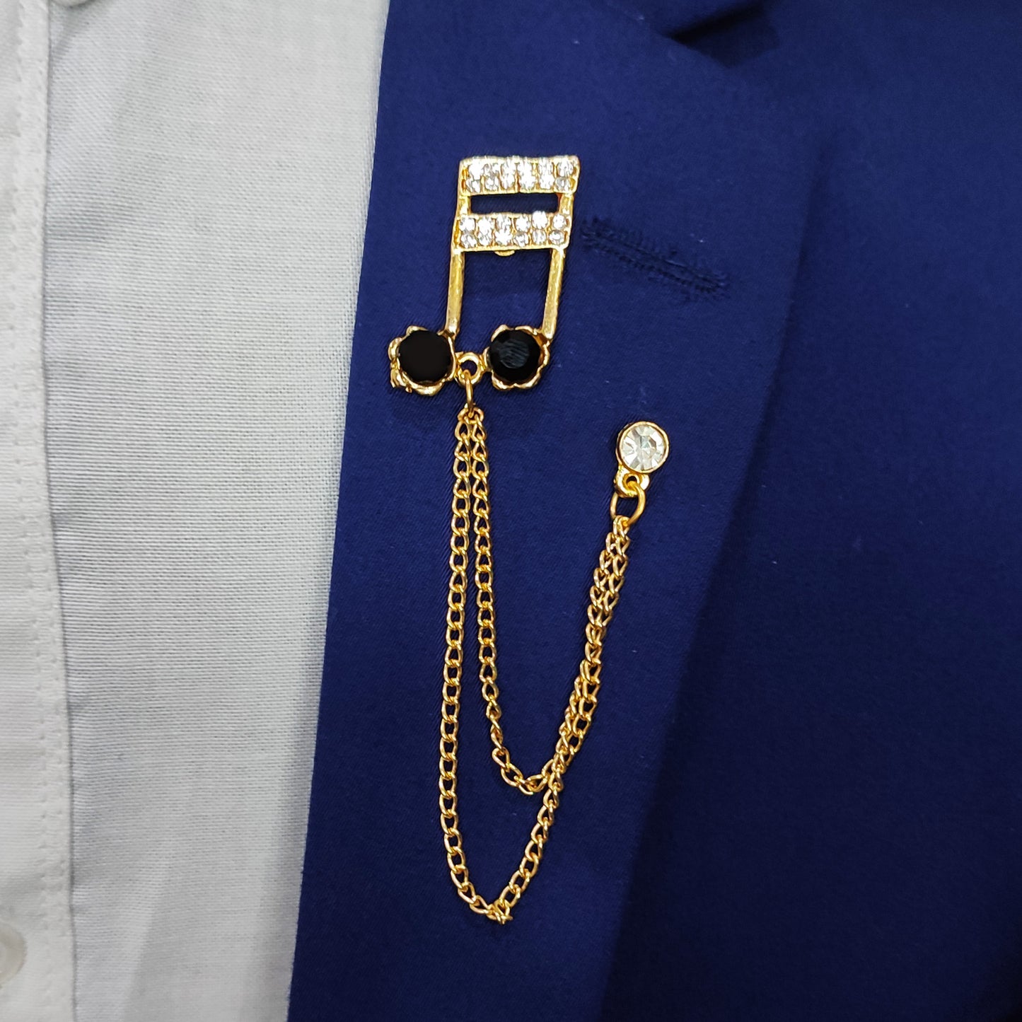 Golden Musical Note with Chain Lapel Pin
