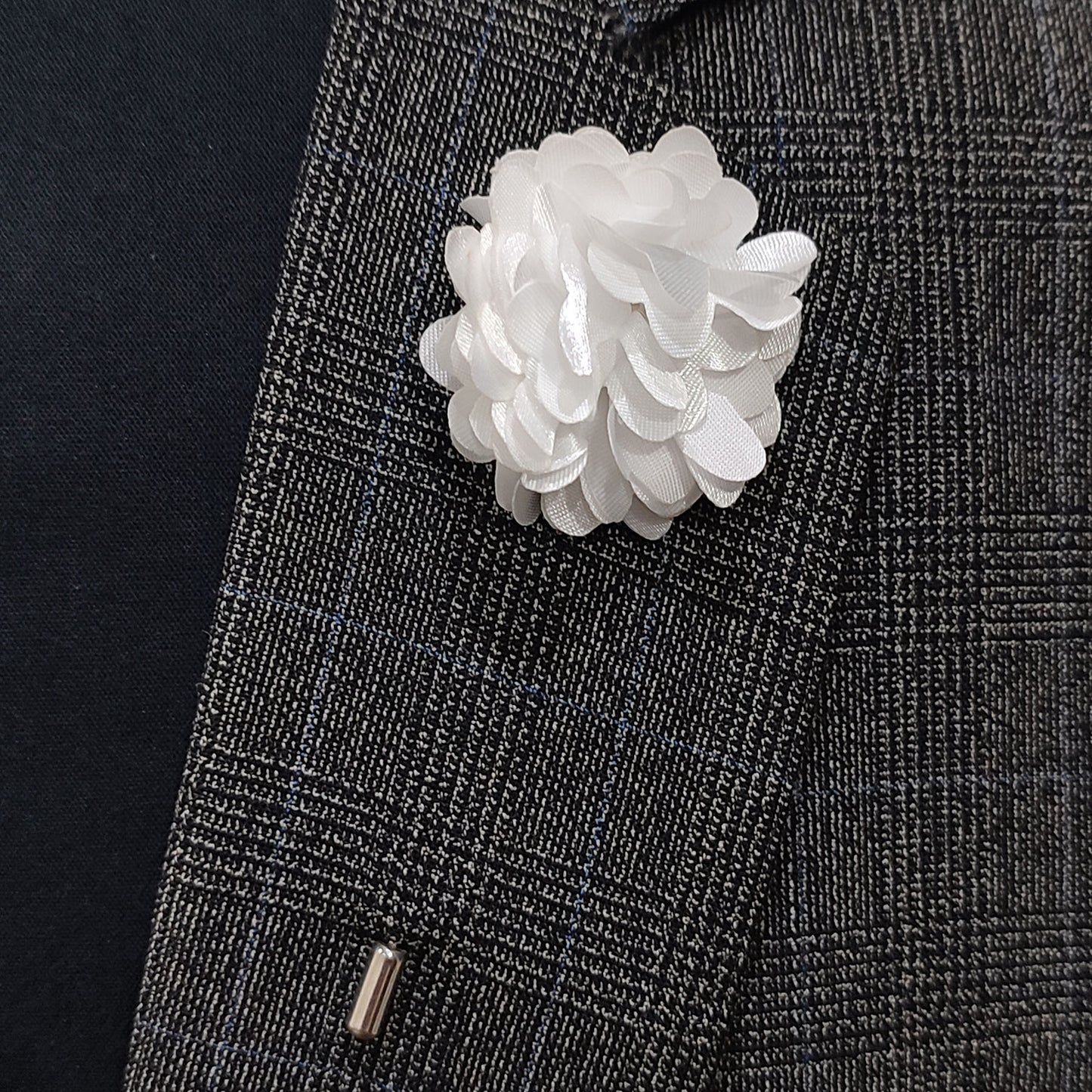 White Rose Lapel pin