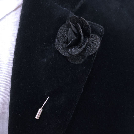 Black Rose Lapel pin