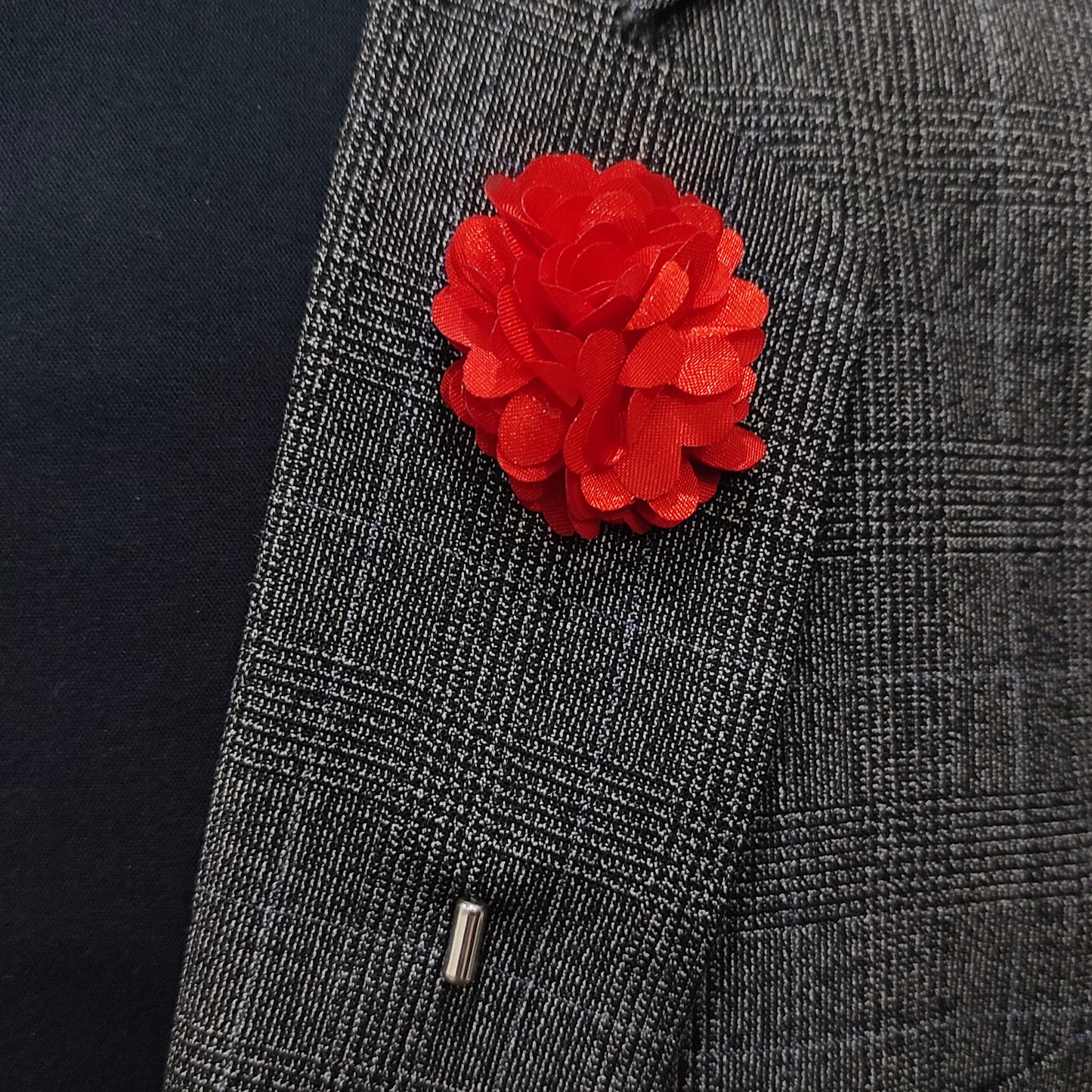 Red Rose Lapel pin