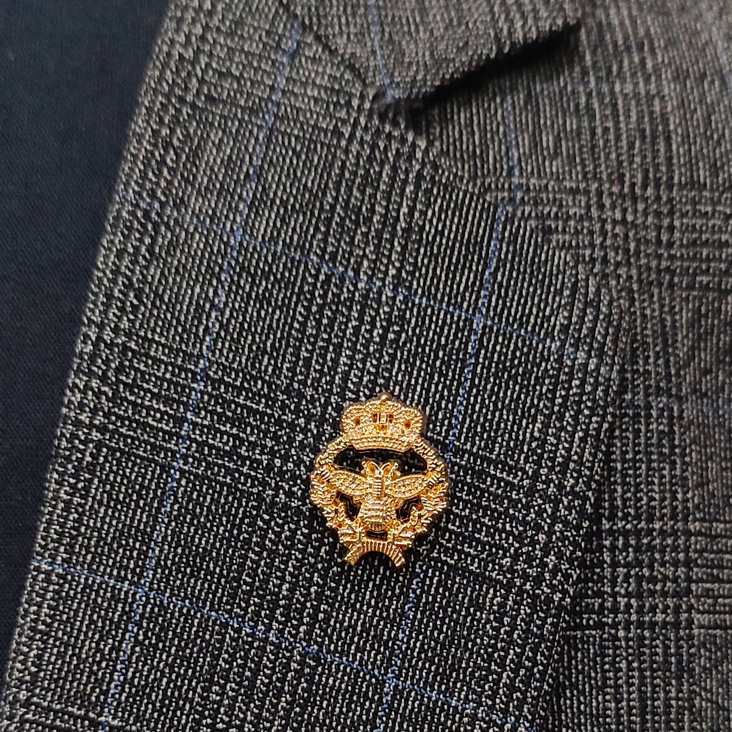 Golden Crowned Bee Lapel Pin