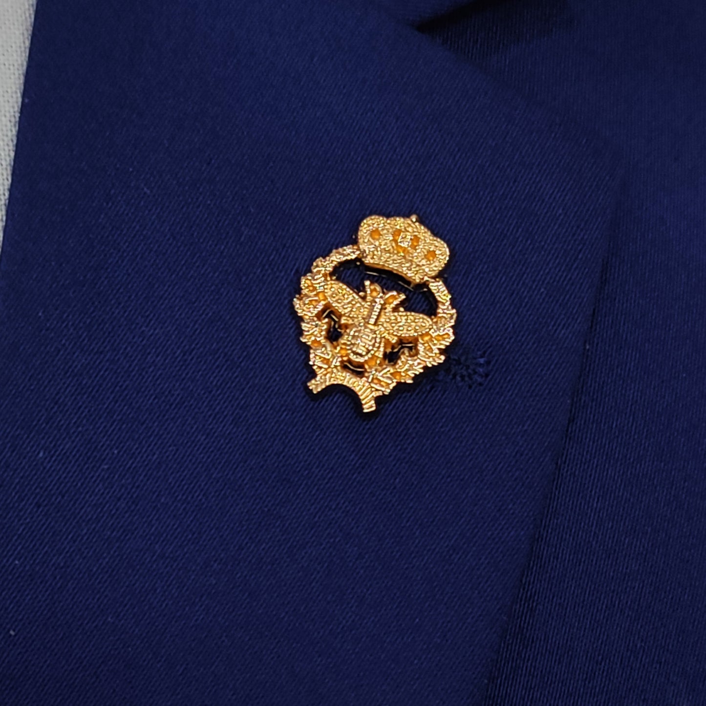 Golden Crowned Bee Lapel Pin